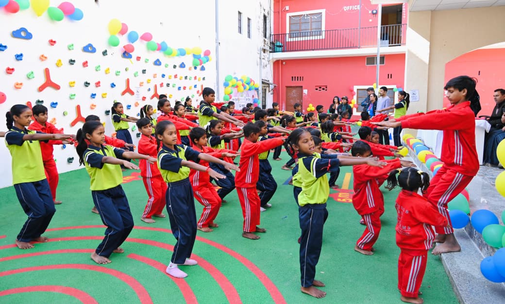 भिक्षावृत्ति उन्मूलन में जिला प्रशासन ने दिखाई सक्रियता, धामी ने सेंटर को जनता को समर्पित किया