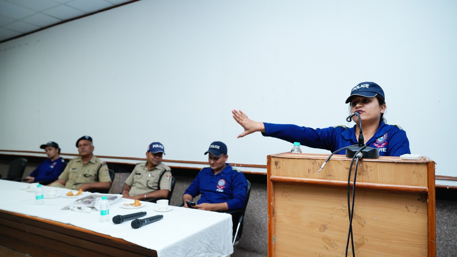 इंदिरेश अस्पताल में फायर सेफ्टी अलर्ट, हर कर्मचारी को दिया गया आपदा प्रशिक्षण