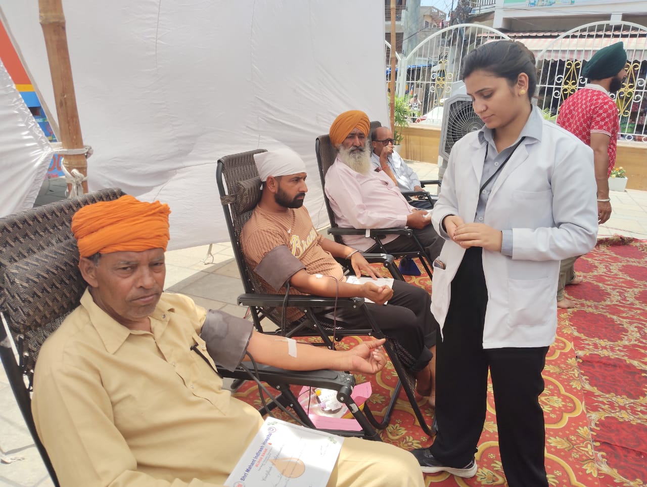 इन्दिरेश चरण दास जी की शिक्षाओं को किया नमन, महानिर्वाण दिवस पर 101 यूनिट रक्तदान के साथ मनाया सेवा दिवस