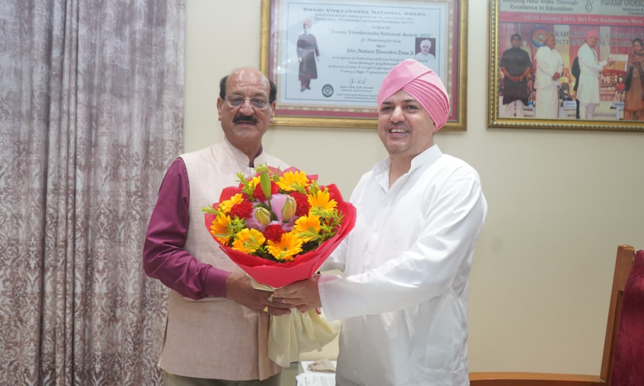 100 करोड़ से अधिक के बकाये पर सरकार गंभीर, श्री दरबार साहिब में मंत्री सुबोध उनियाल ने दिया भुगतान का भरोसा